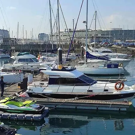 Hotel en barco Boat Cardeli *