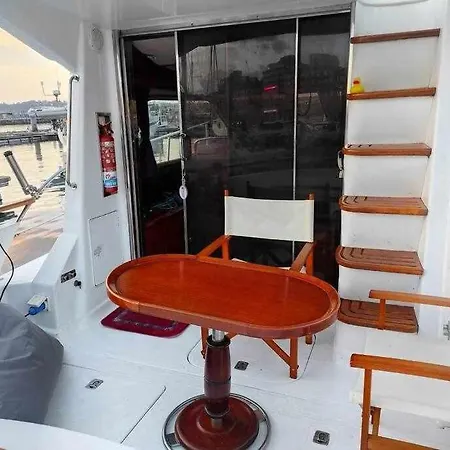 Boat Cardeli * Gijón