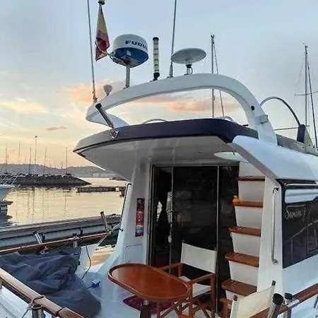 Boat Cardeli Gijón